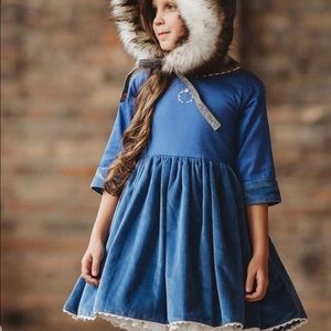 Size 8 Sapphire Well Dressed Wolf dress